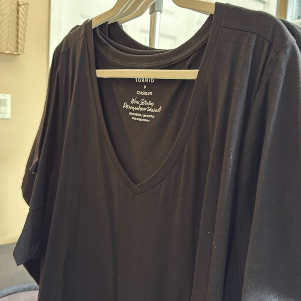 Torrid Black v neck tee Size 6 NWOT  have multiples